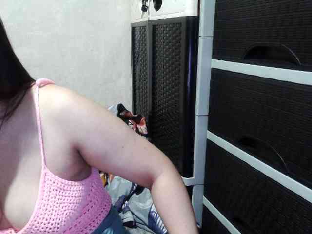 Cassiee webcam