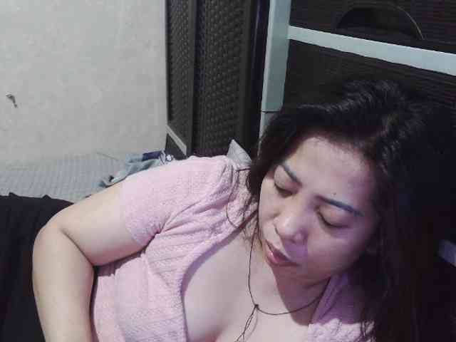 Cassiee webcam