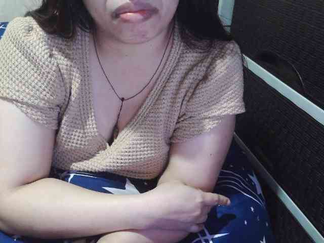 Cassiee webcam
