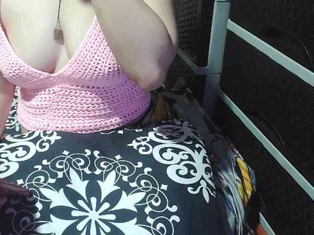 Cassiee webcam