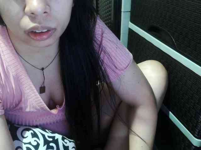 Cassiee webcam