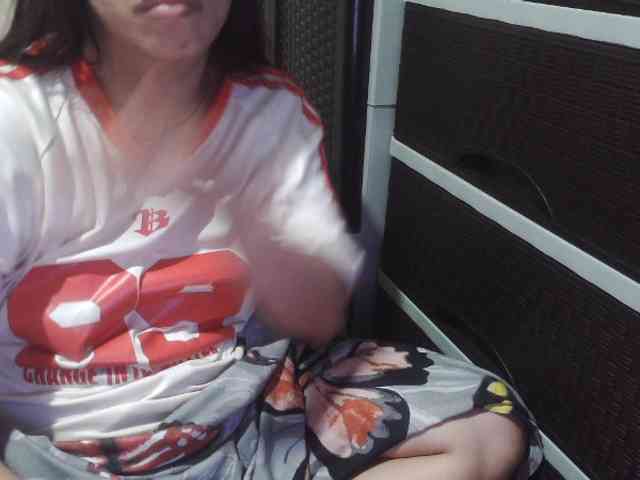 Cassiee webcam