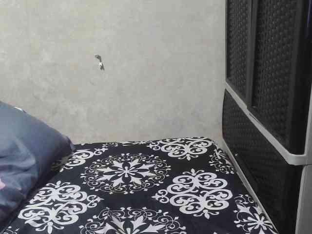 Kazzandra webcam