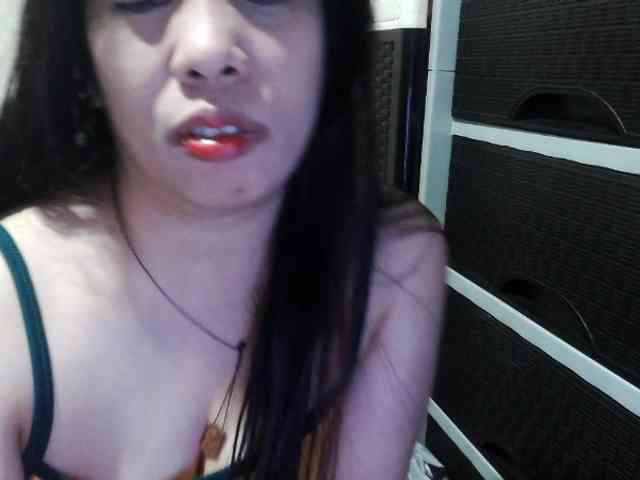Cassiee webcam
