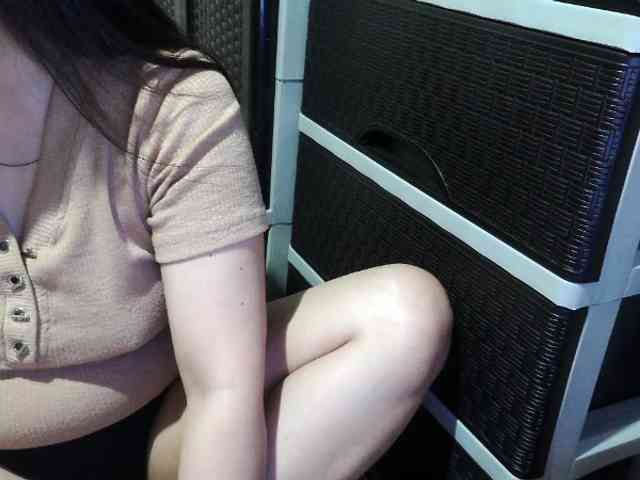 Cassiee webcam