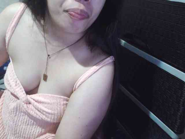 Cassiee webcam