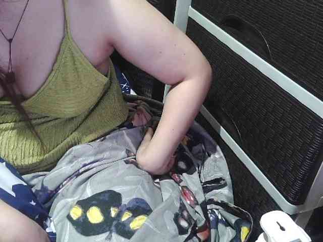 Cassiee webcam