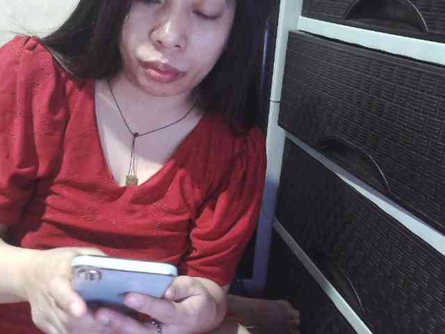 Cassiee webcam