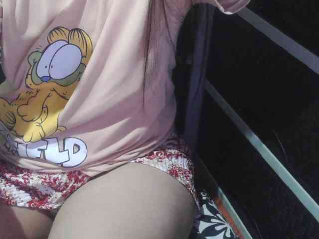 Cassiee webcam