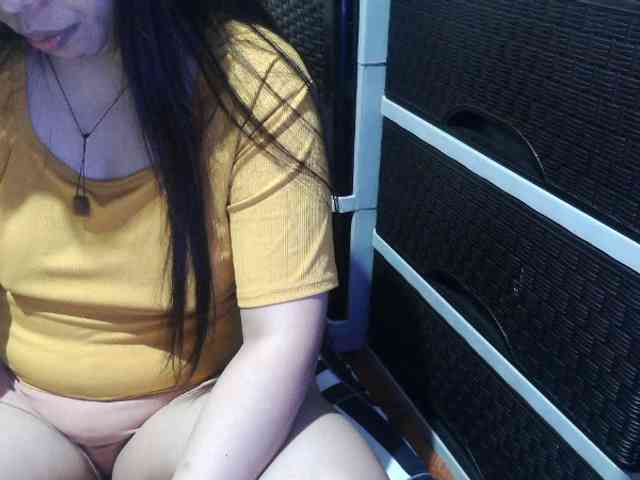 Cassiee webcam