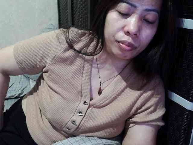 Cassiee webcam