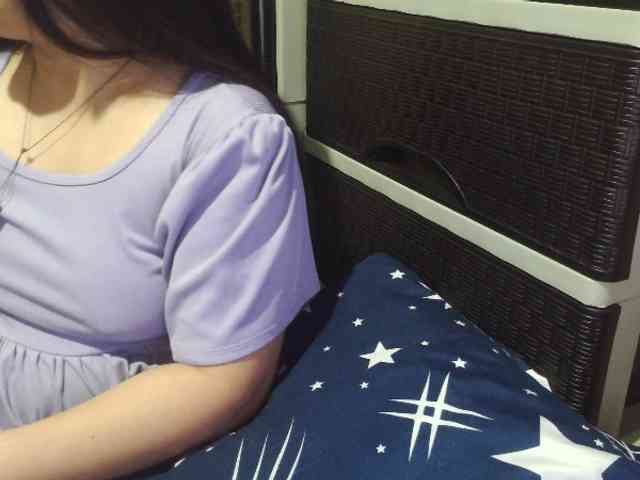 Cassiee webcam