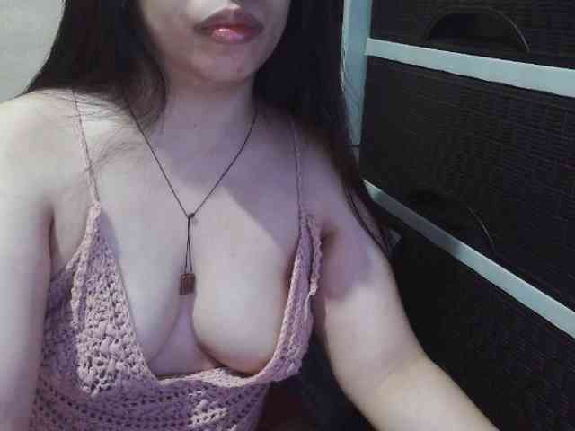 Cassiee webcam