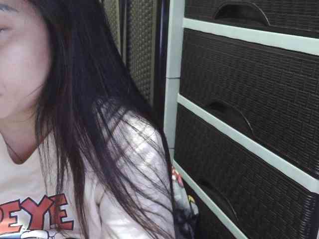 Cassiee webcam