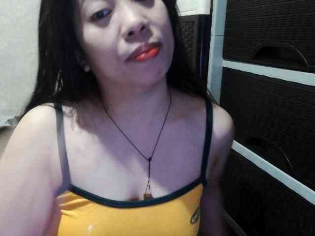 Cassiee webcam