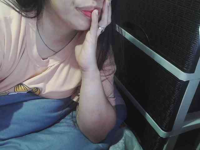 Cassiee webcam