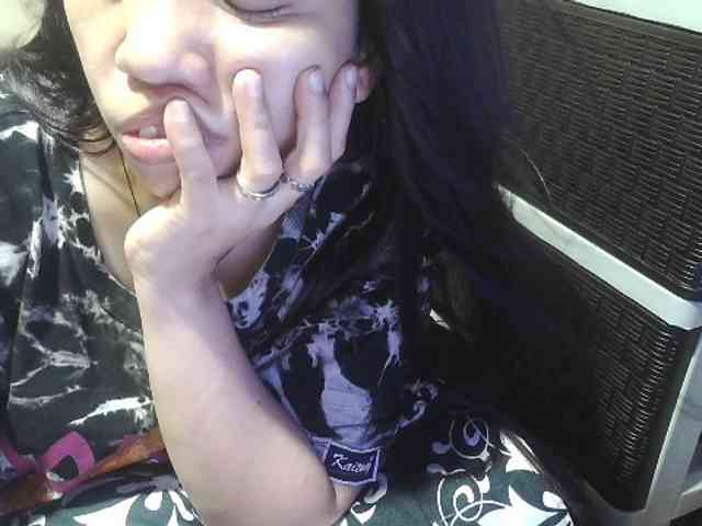 Kazzandra webcam
