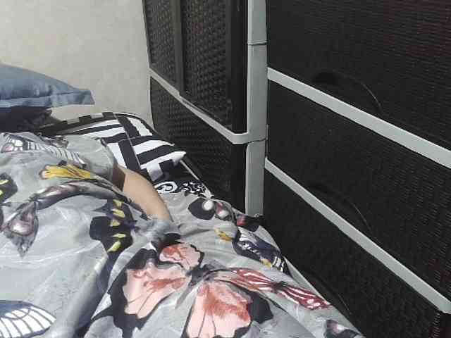 Kazzandra webcam