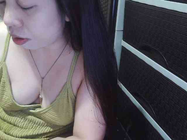 Cassiee webcam