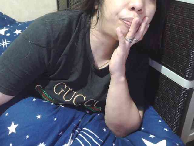 Cassiee webcam