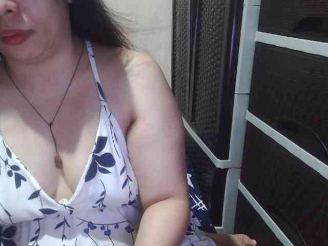 Cassiee webcam