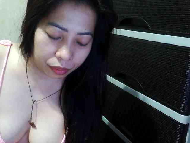 Cassiee webcam