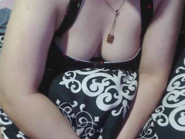 Kazzandra webcam