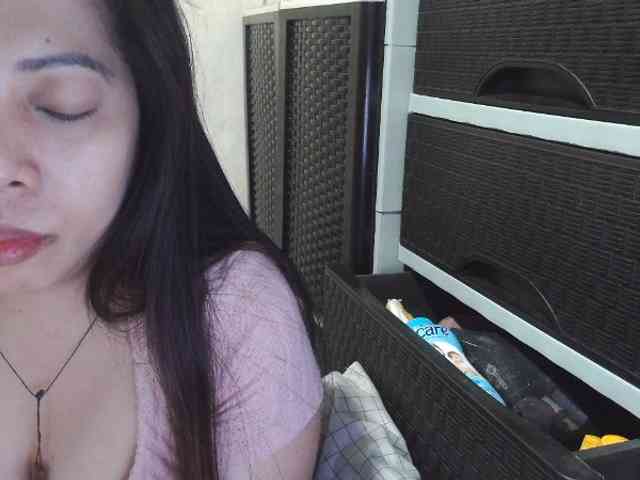 Cassiee webcam