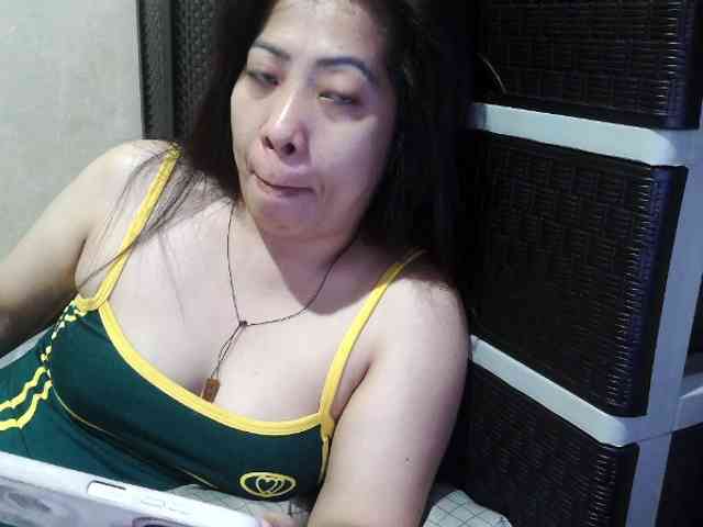 Cassiee webcam