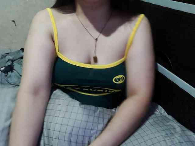 Cassiee webcam