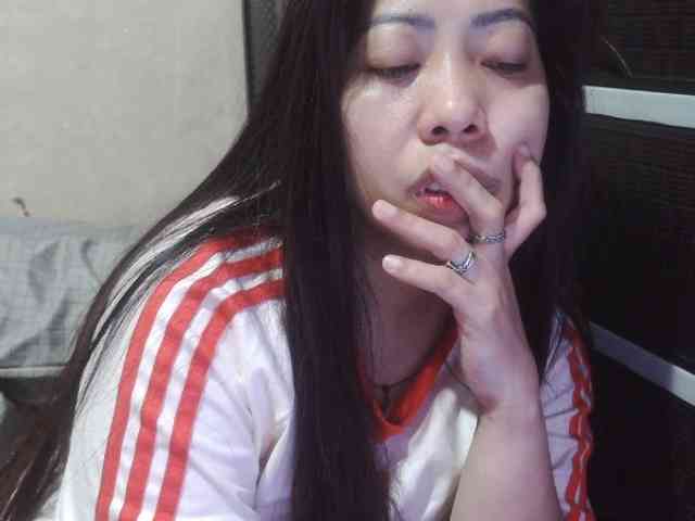 Cassiee webcam