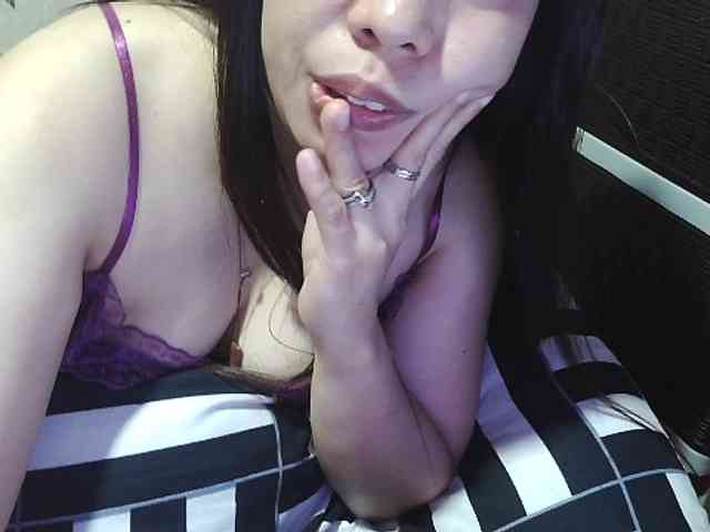 Kazzandra webcam