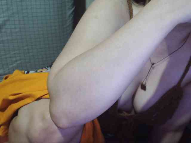 Cassiee webcam