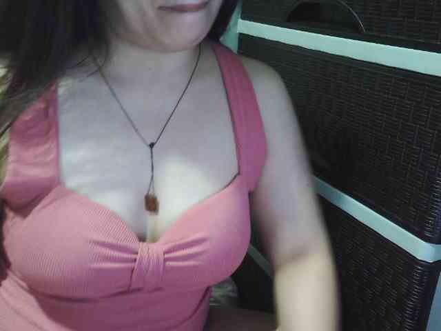 Cassiee webcam