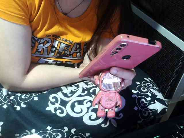 Cassiee webcam