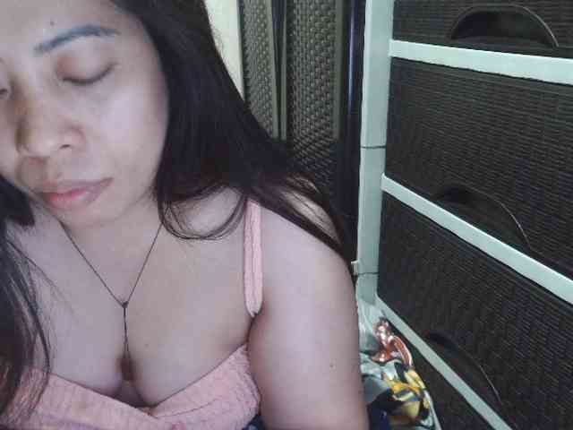 Cassiee webcam