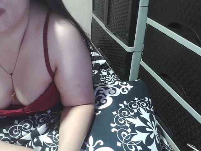 Kazzandra webcam