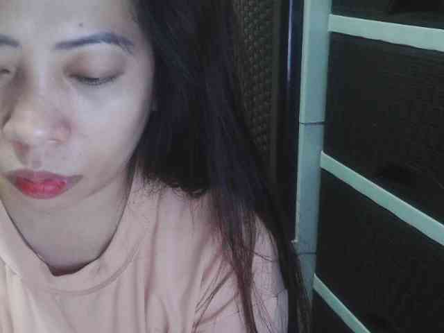 Cassiee webcam
