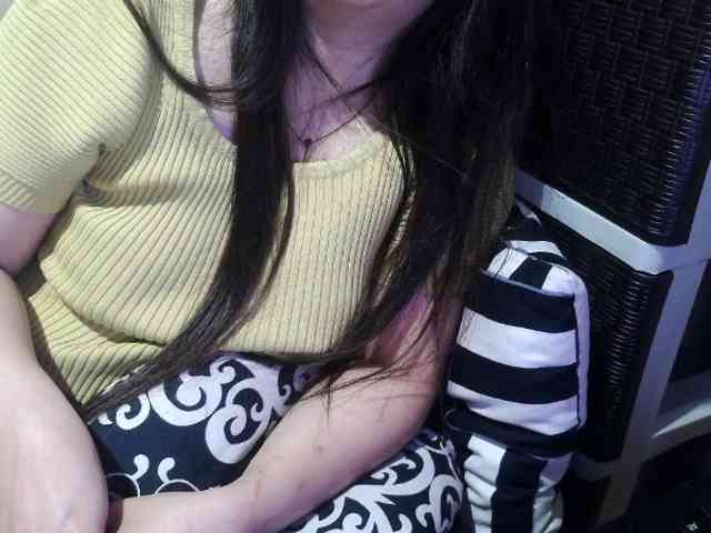 Cassiee webcam