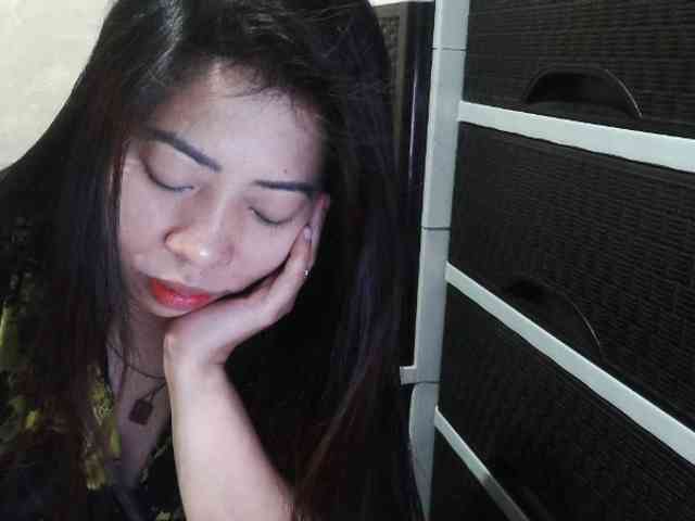 Cassiee webcam