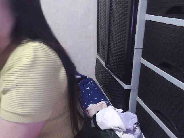 Cassiee webcam