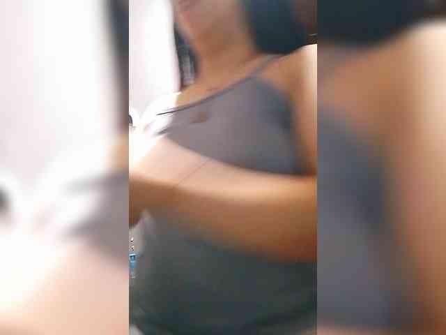 Cassiee webcam