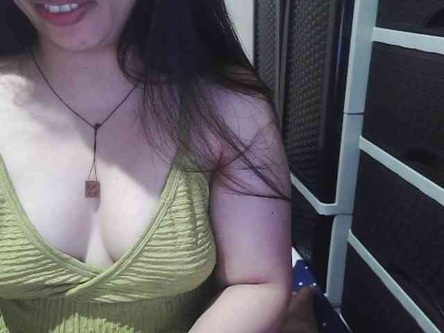 Cassiee webcam