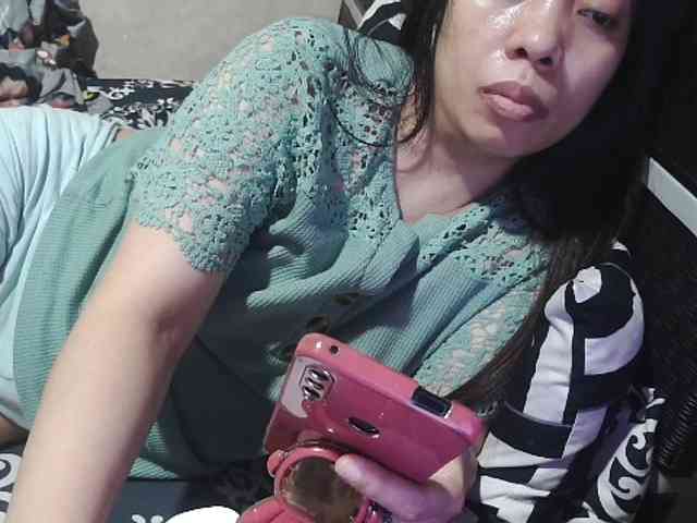 Cassiee webcam
