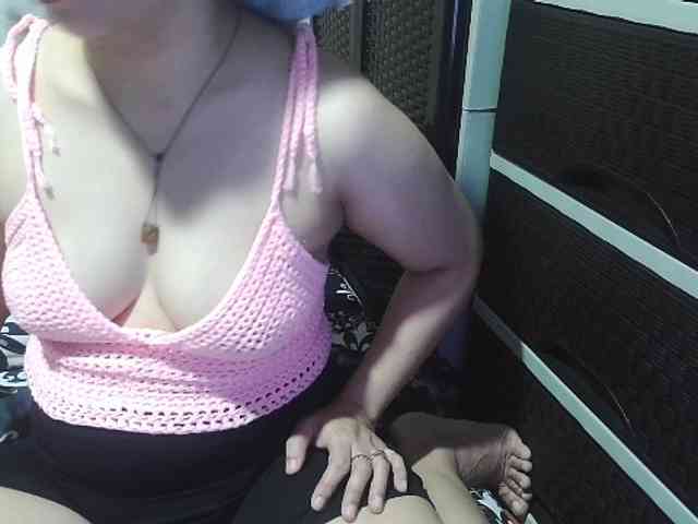 Kazzandra webcam