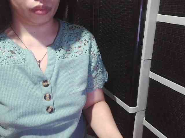 Cassiee webcam