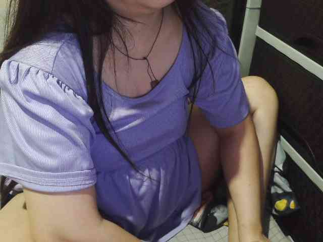 Cassiee webcam