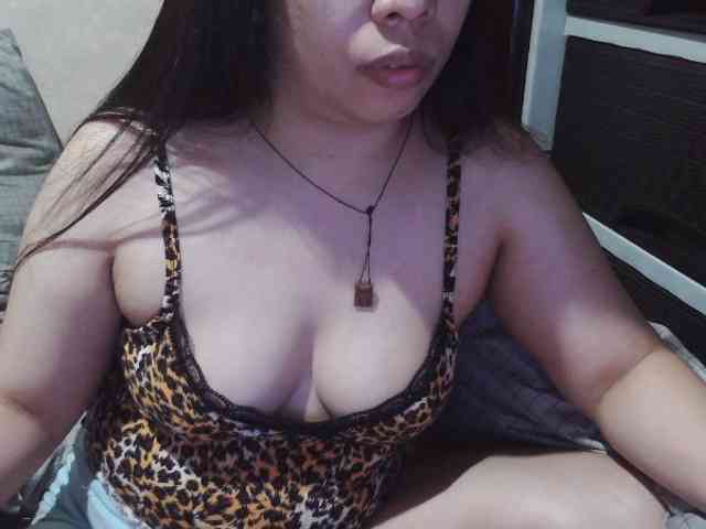 Cassiee webcam