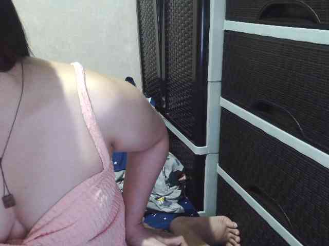 Cassiee webcam