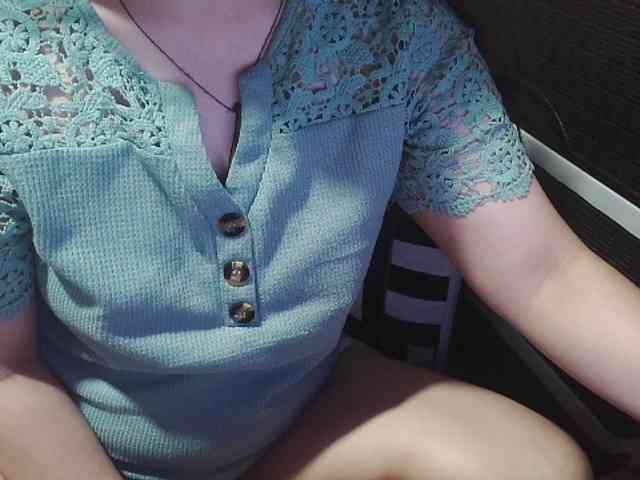 Cassiee webcam